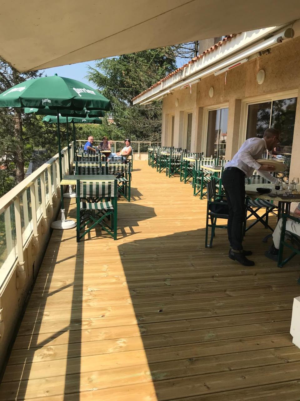 Logis Hotel De La Bruyere Pouzauges Dış mekan fotoğraf